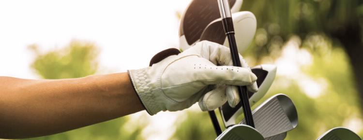 Jogador de golfe com as várias possibilidades para proteger e diversificar o seu património no BPI.