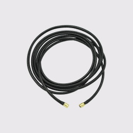 Se adquirir o Conjunto Tradição (Anel e Colar), receberá de oferta 1 Colar em cabedal com terminais em ouro de 19,25kt.