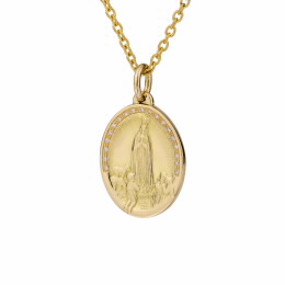 Medalha e Fio Nossa Senhora de Fátima com os 3 Pastorinhos em Ouro e Diamantes